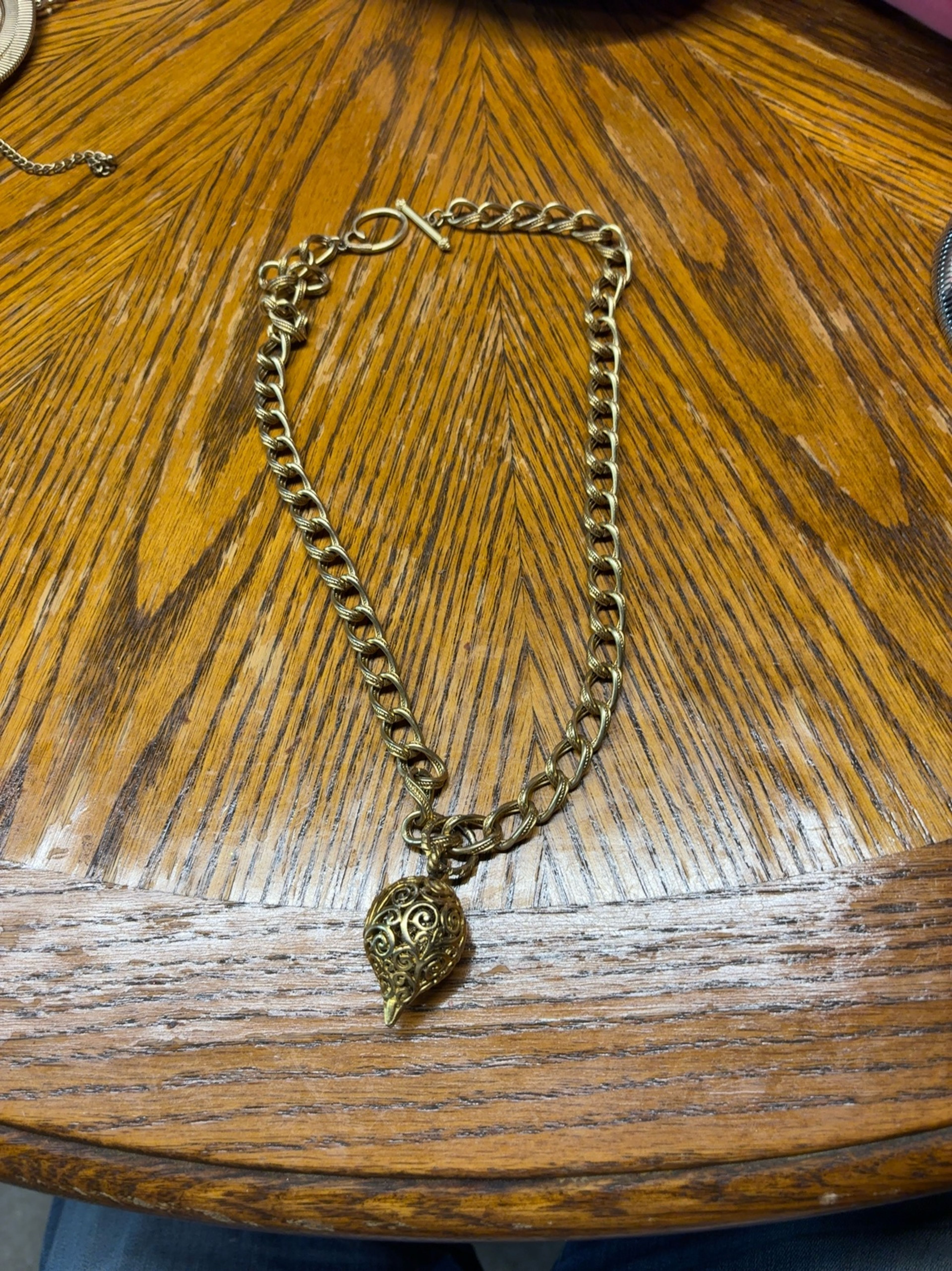 Gold Pendant Necklace
