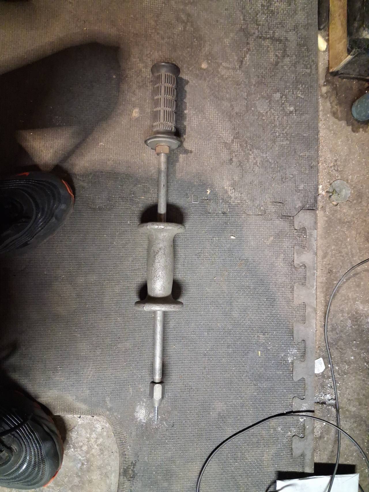 Slide Hammer Dent Puller with Screw Attachment