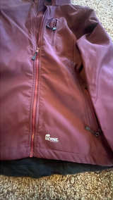 Berne Women's Hooded Softshell Jacket size large great condition - Image 2