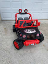 Power Wheels Jeep Wrangler 12V Ride-On - Image 1
