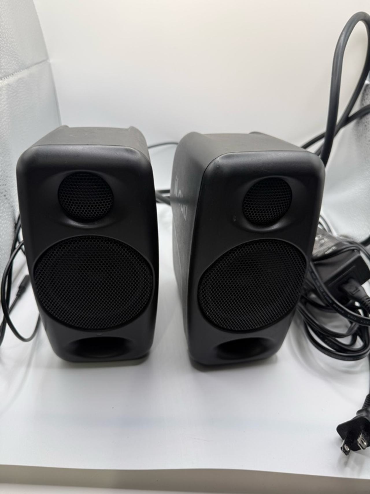 IK Multimedia iLoud Micro Monitor Ultracompact Black