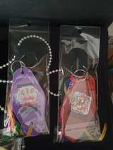 18 premade Assorted Vintage Style Motel Keychains - Image 1