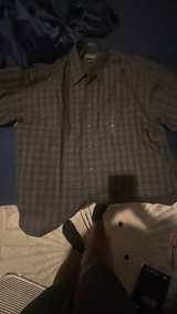 Van Heusen Wrinkle Free Broadcloth Shirt XL - Image 2