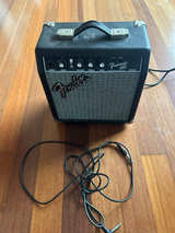 Fender Frontman 10G Guitar Amplifier - Image 1