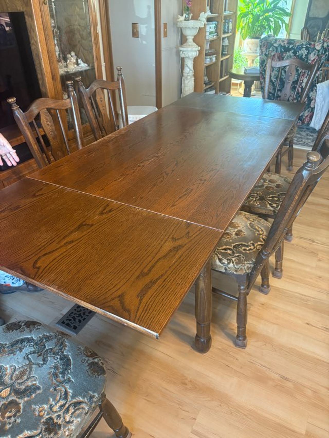 Traditional Oak Dining Table with Extension Leaf