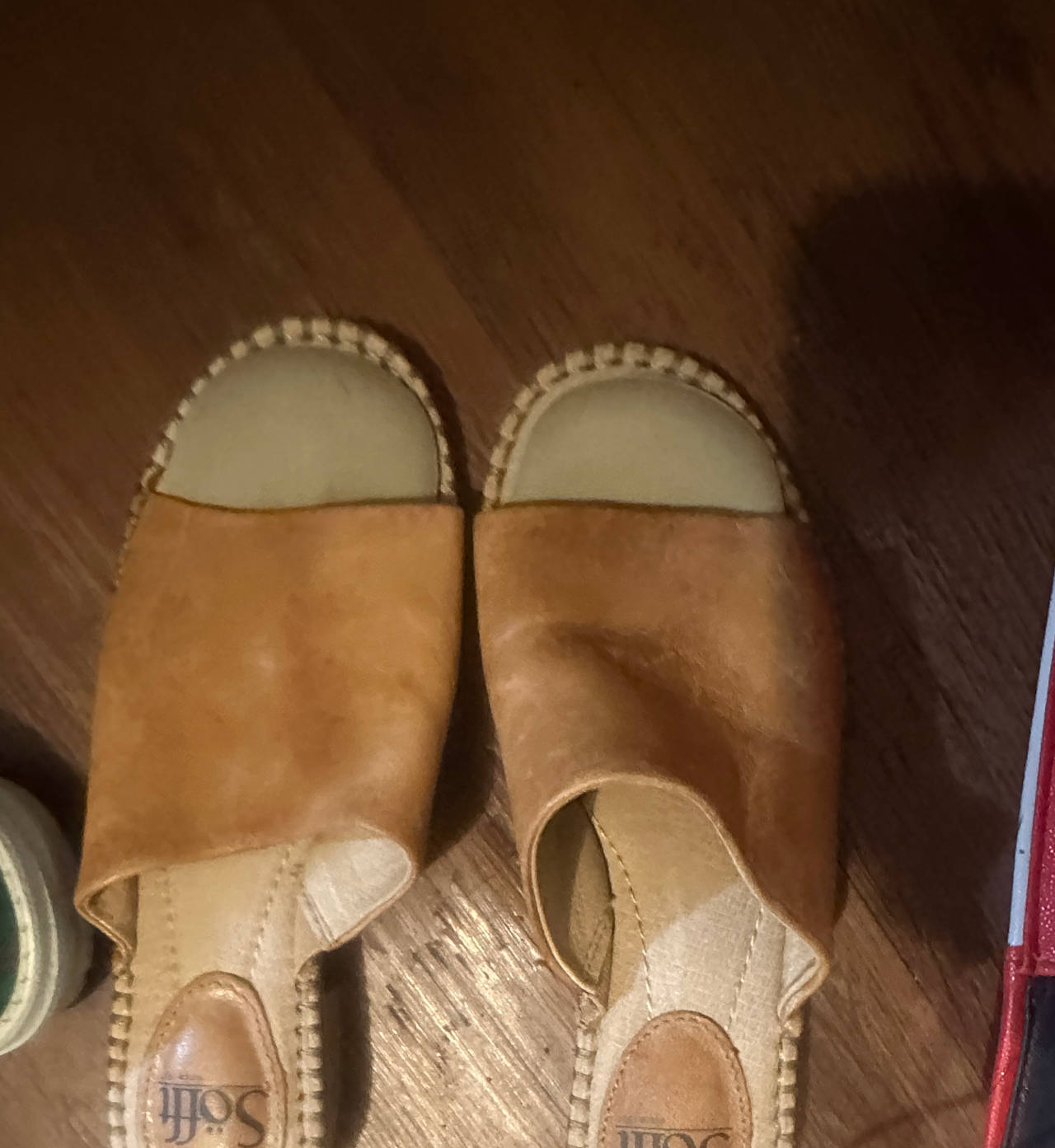 Söfft Leather Slide Sandals