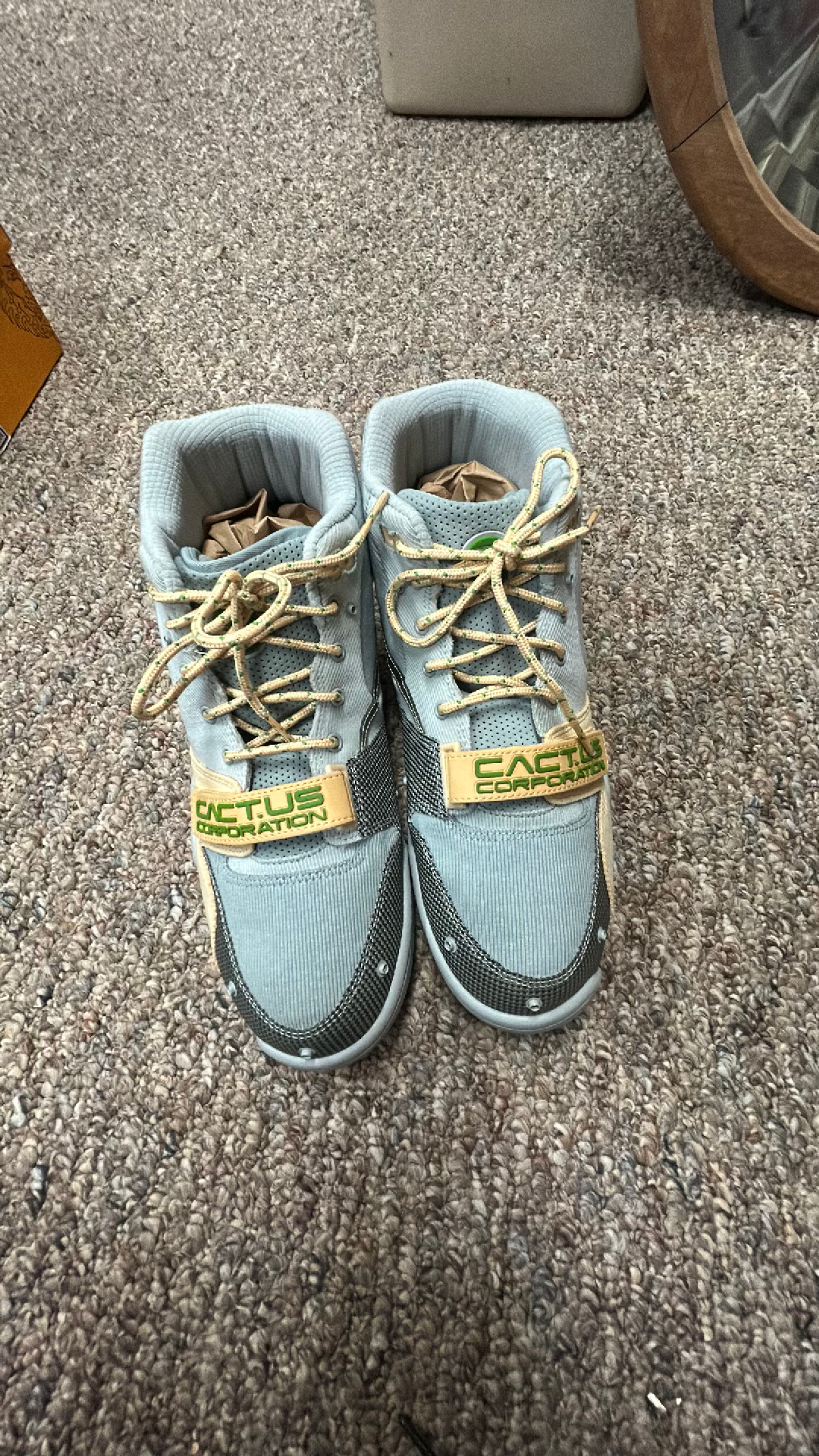 Size 12 Nike Air Trainer 1 Travis Scott Grey Haze - Image 2