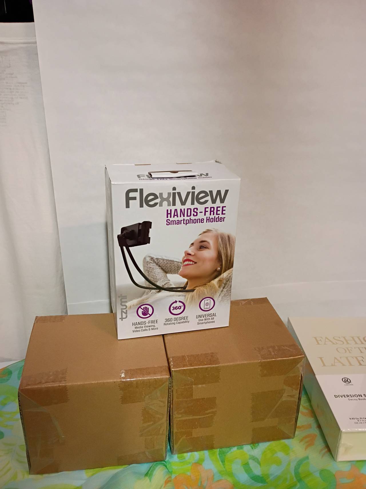 Tzumi Flexiview Hands-Free Smartphone Holder