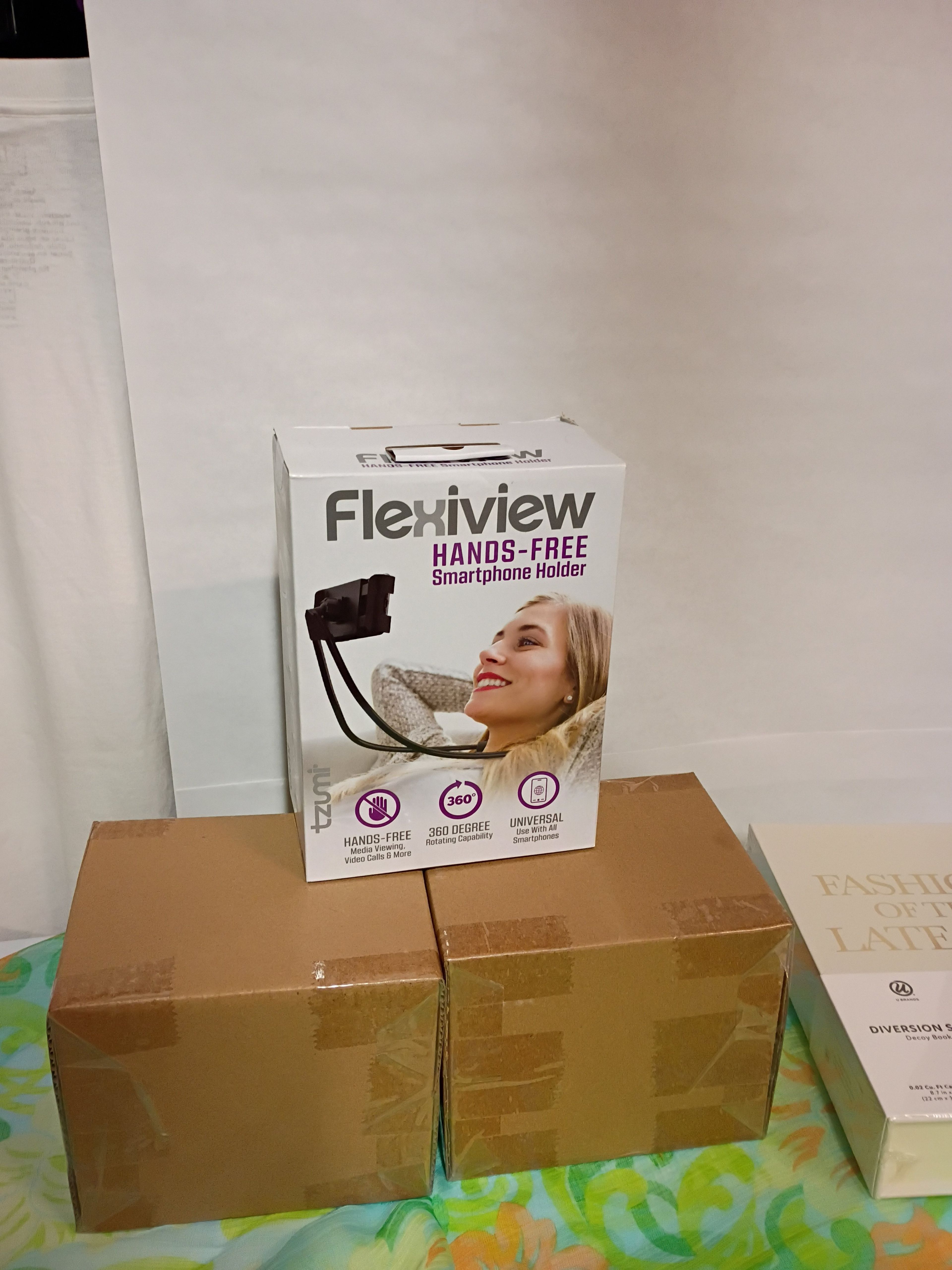 Tzumi Flexiview Hands-Free Smartphone Holder