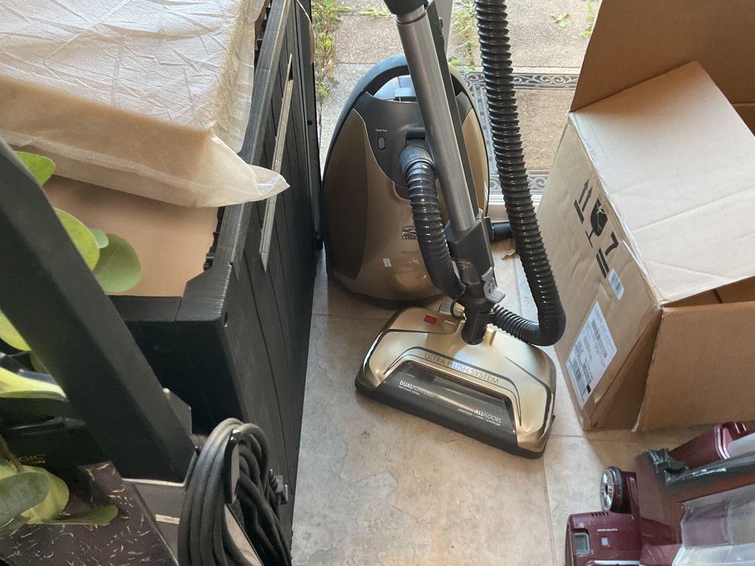 Kenmore Elite Pet Friendly Ultra Plush Canister Vacuum