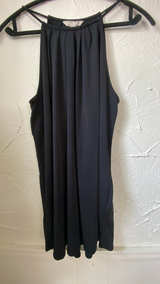 Banana Republic Women's Black Pleated Sleeveless Top - Image 2