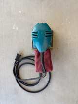 Makita Corded Finishing Sander - Image 3