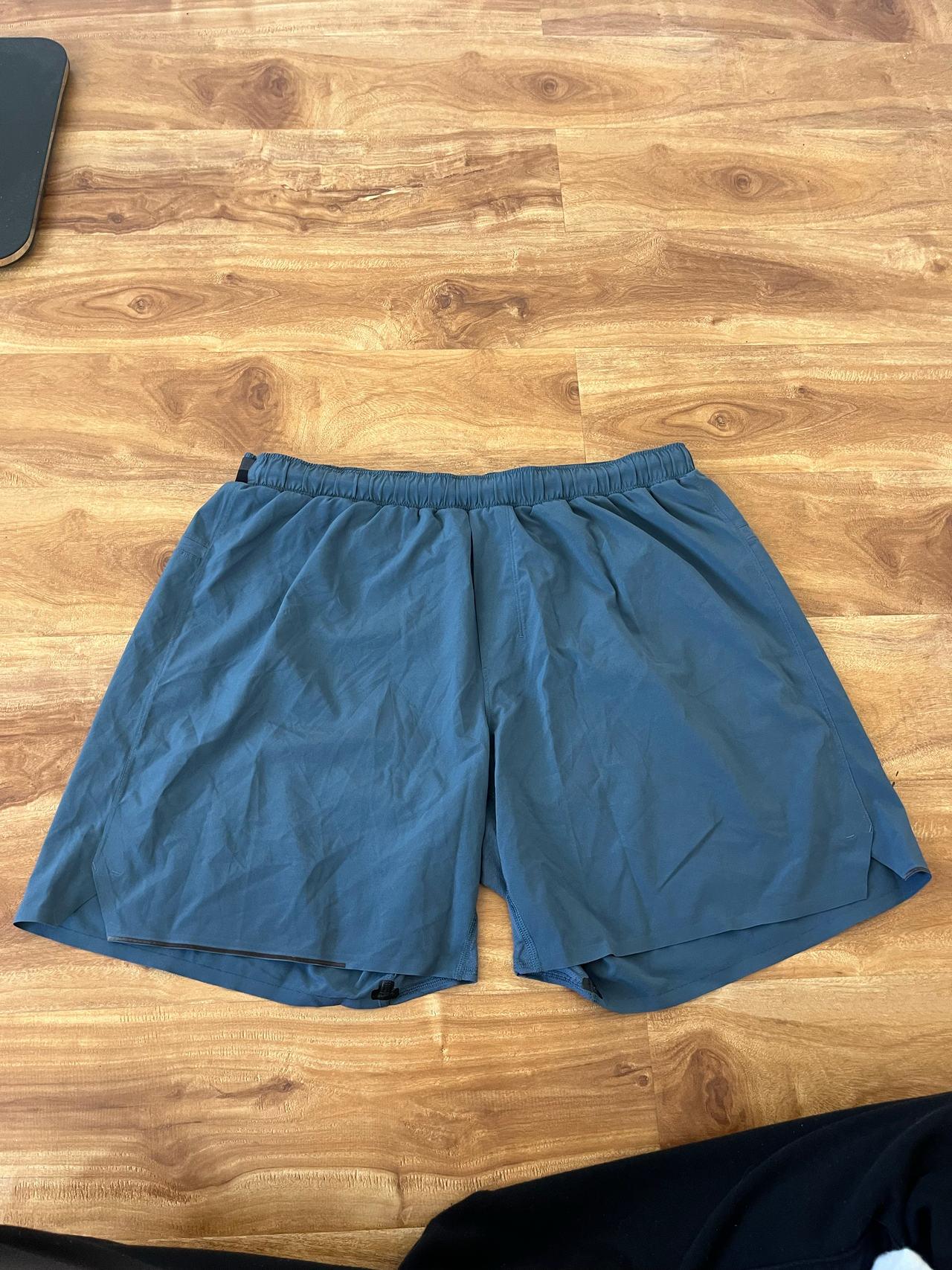 Men's Lululemon Athletic Shorts size L