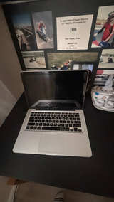 Apple MacBook Pro - Image 2