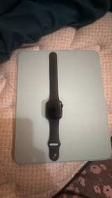 Apple Watch - Image 2