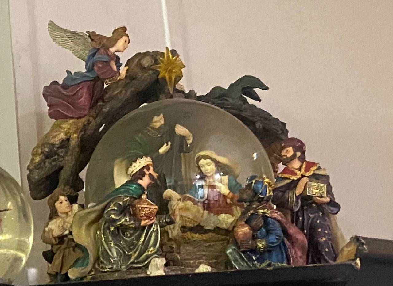 San Francisco Music Box Company Nativity Snow Globe