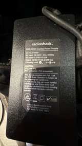 RadioShack 90W Universal Laptop AC Adapter - Image 3