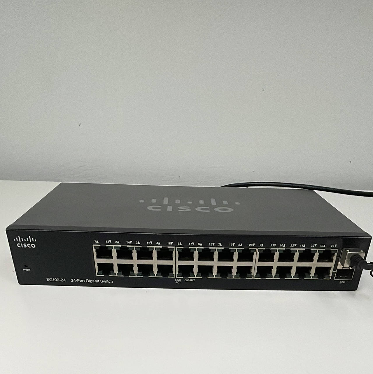 Cisco SG102-24 24-Port Gigabit Switch