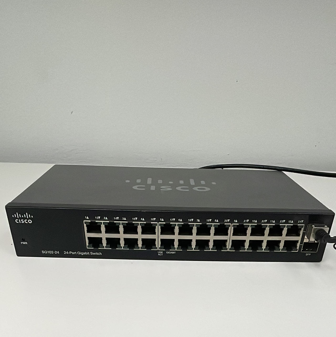 Cisco SG102-24 24-Port Gigabit Switch