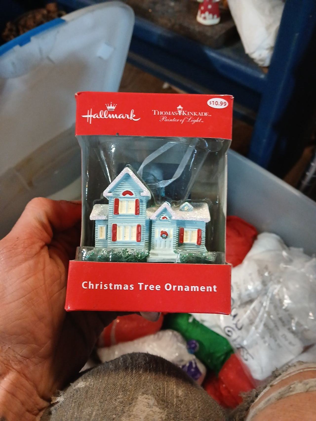 Hallmark Thomas Kinkade Painter of Light Christmas Tree Ornament