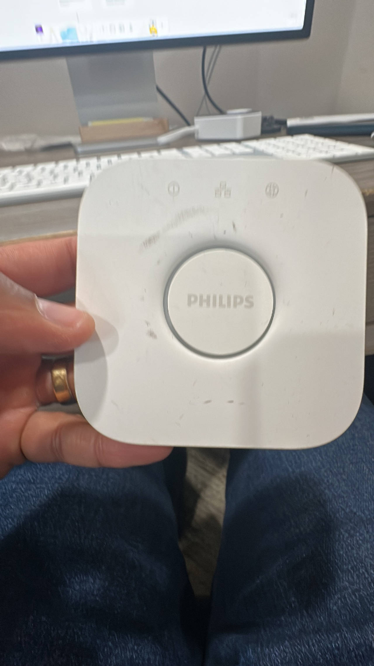 Philips Hue Bridge