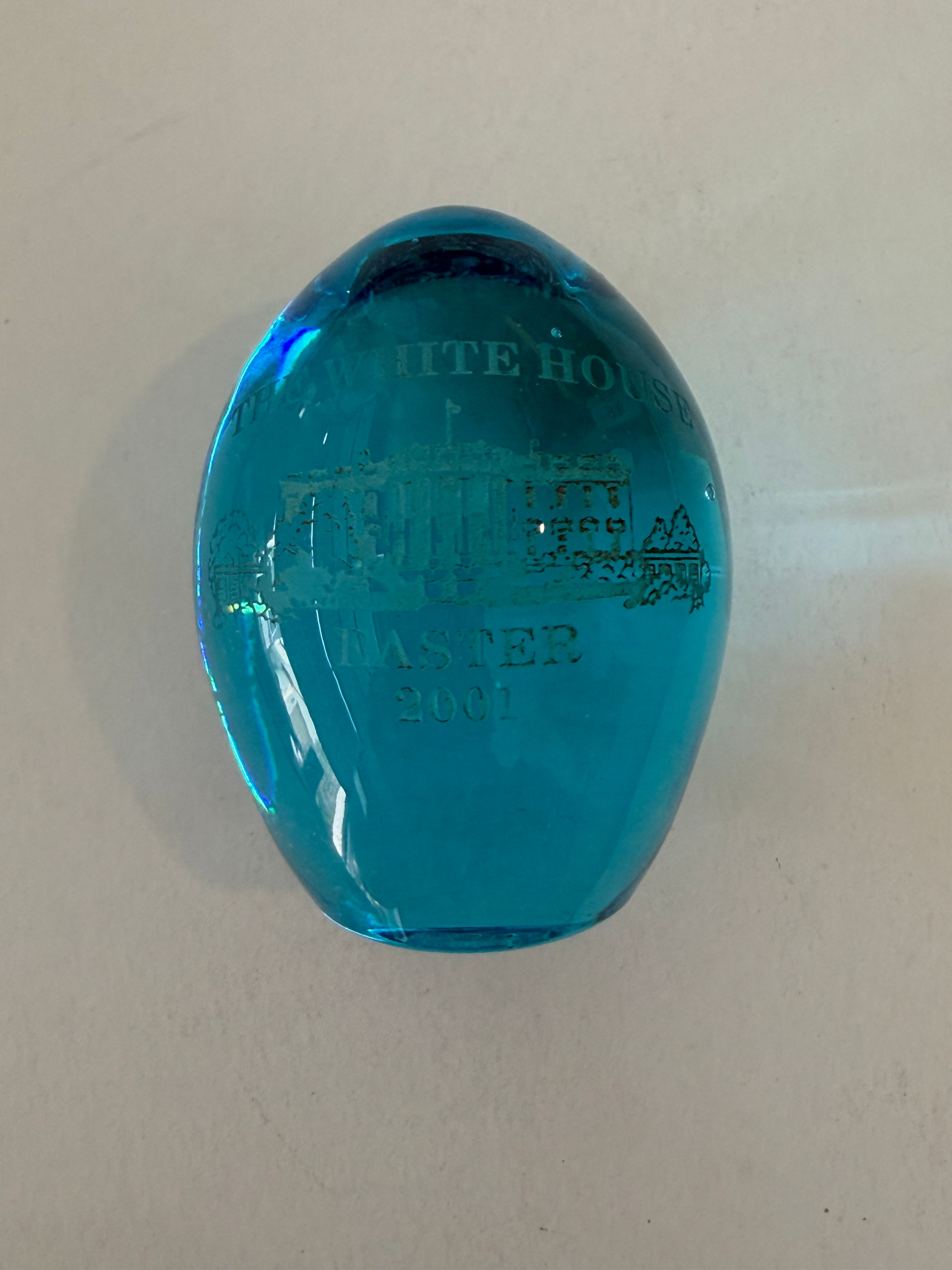 2001 White House Easter Egg Glass Paperweight