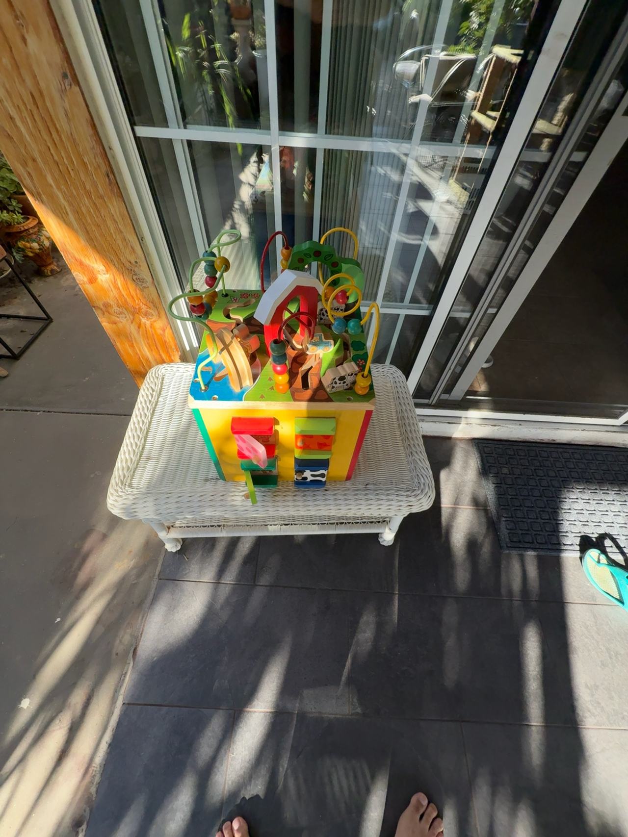 Battat Wooden Activity Cube Farm Theme