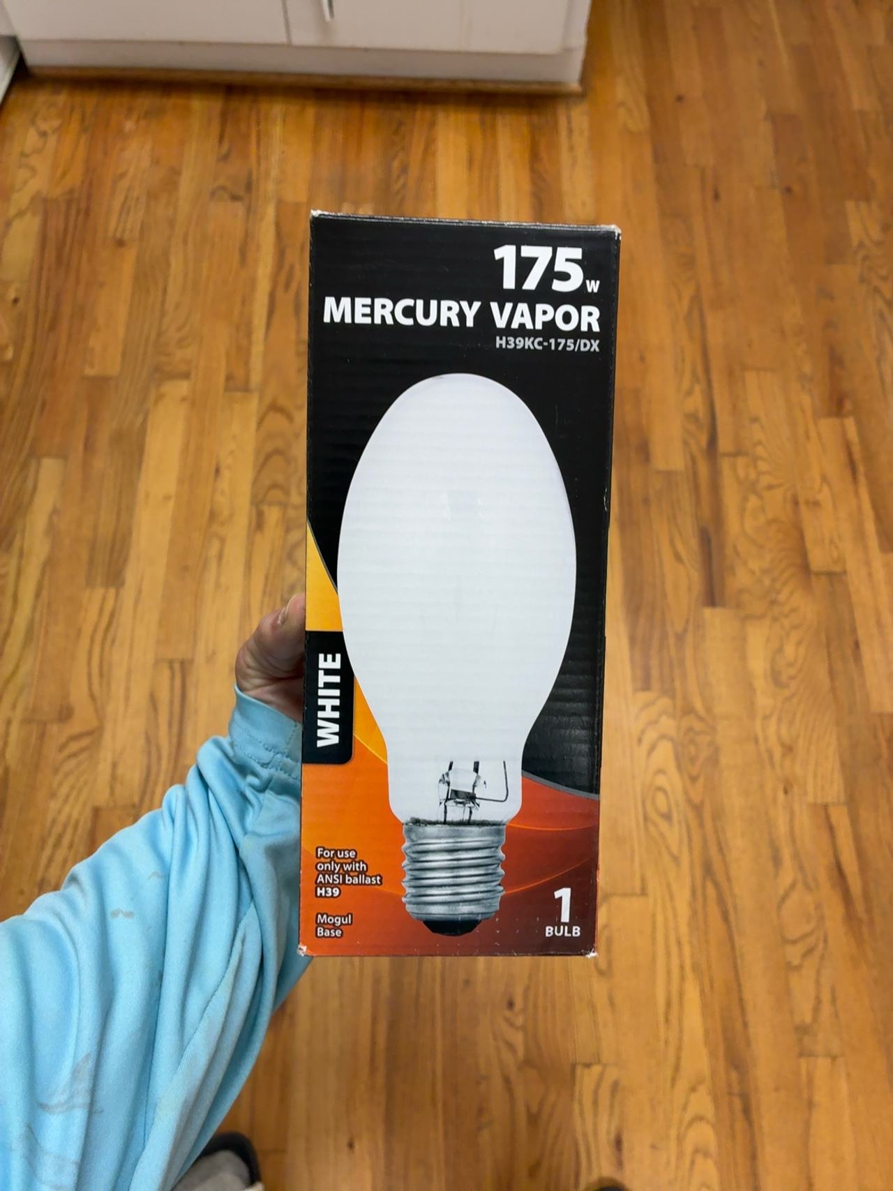Feit Electric H39KC-175/DX 175W Mercury Vapor Bulb