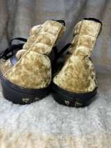 Vans Sk8-Hi Crushed Velvet Gold/Black - Image 2