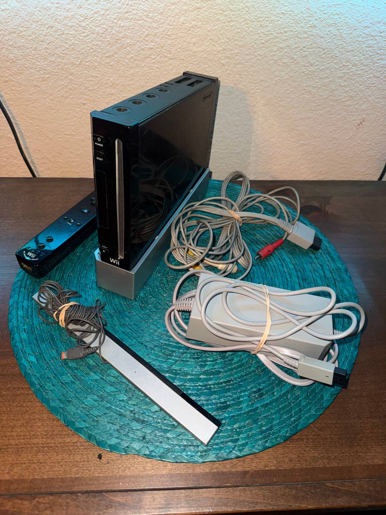 Nintendo Wii Console Black RVL-001 with GameCube Ports