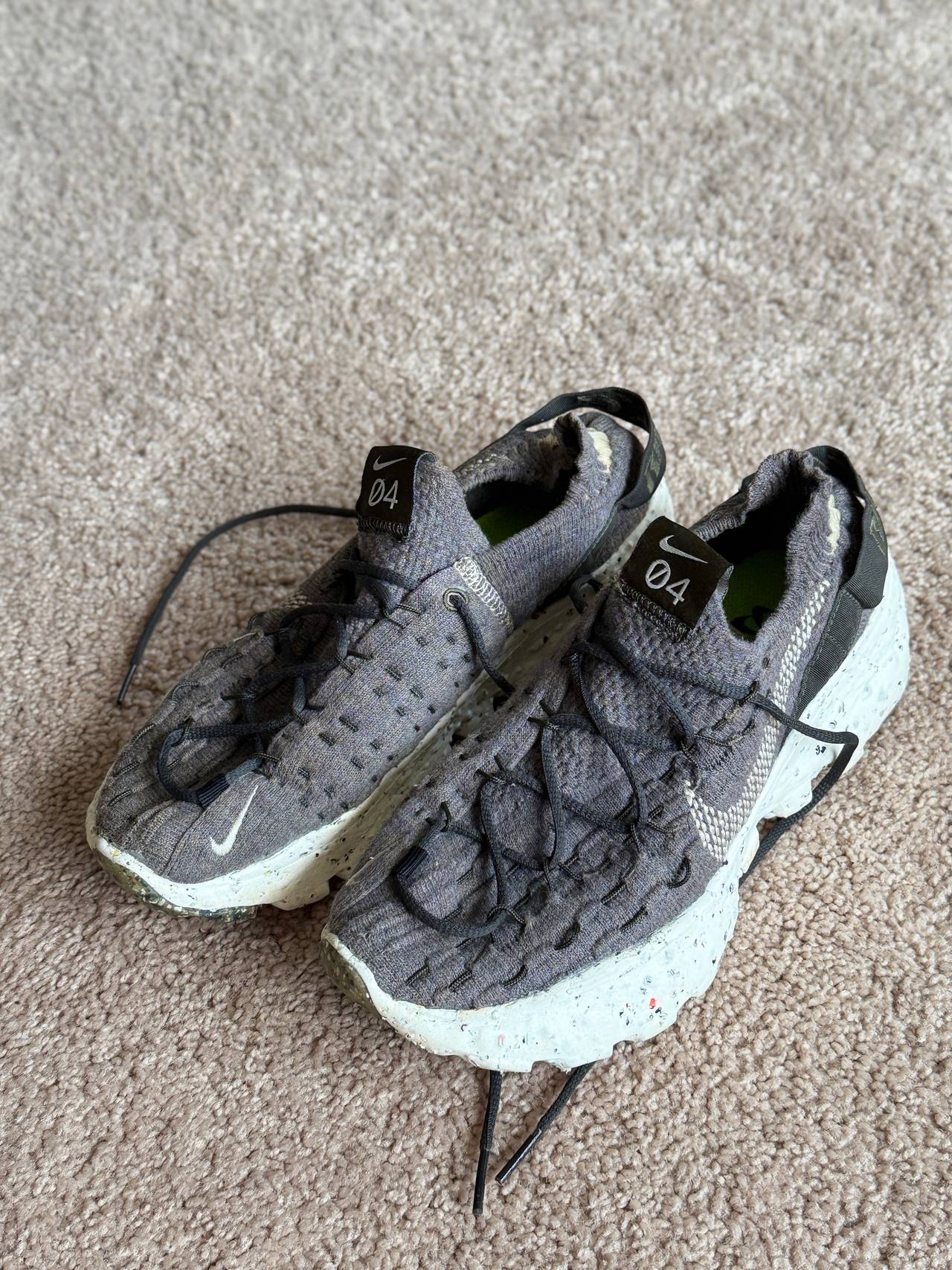 Women’s Nike Space Hippie 04 Sneakers Size 7