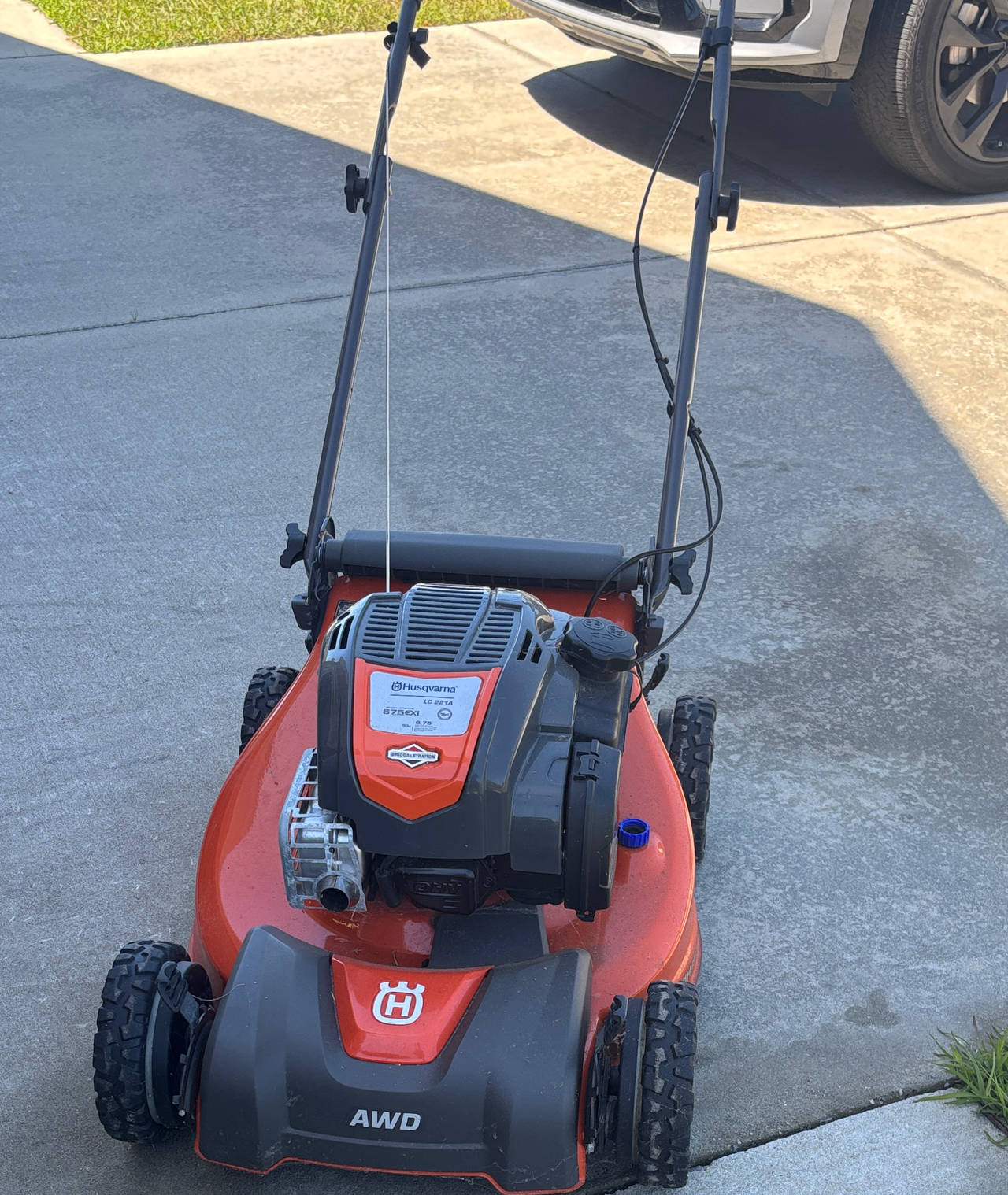 Husqvarna HU725AWDH 22-in All-wheel Drive Walk-behind Gas Push Mower