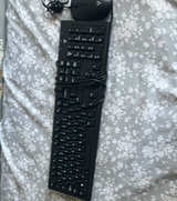 V7 Wired Keyboard and Mouse Combo - Image 1