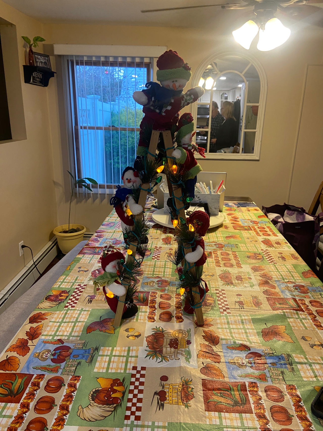 Christmas Ladder Climbing Santa Decoration