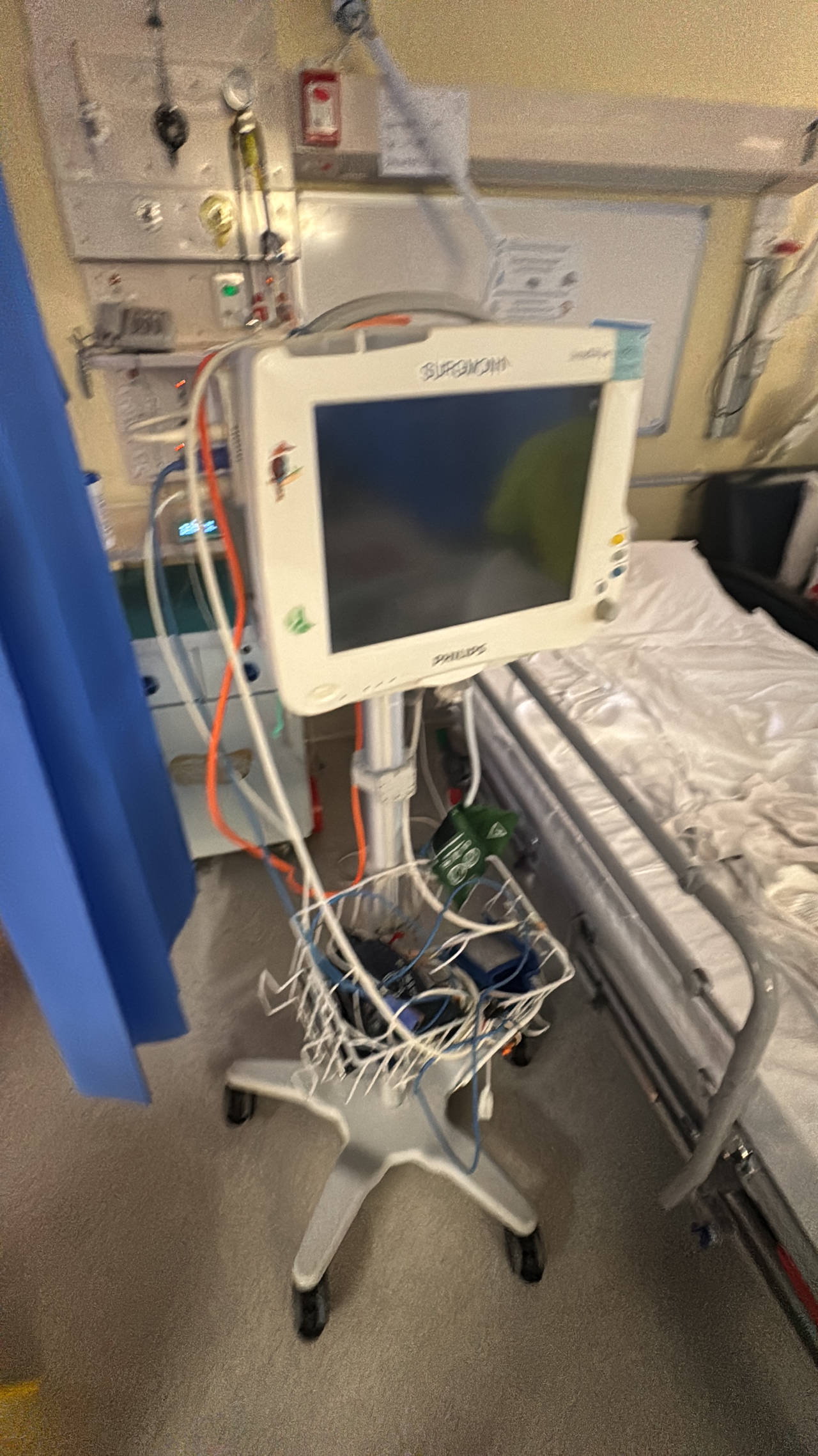 Philips IntelliVue MP50 Patient Monitor