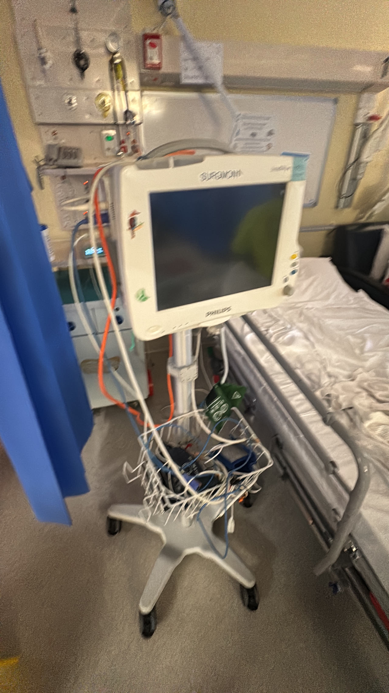 Philips IntelliVue MP50 Patient Monitor