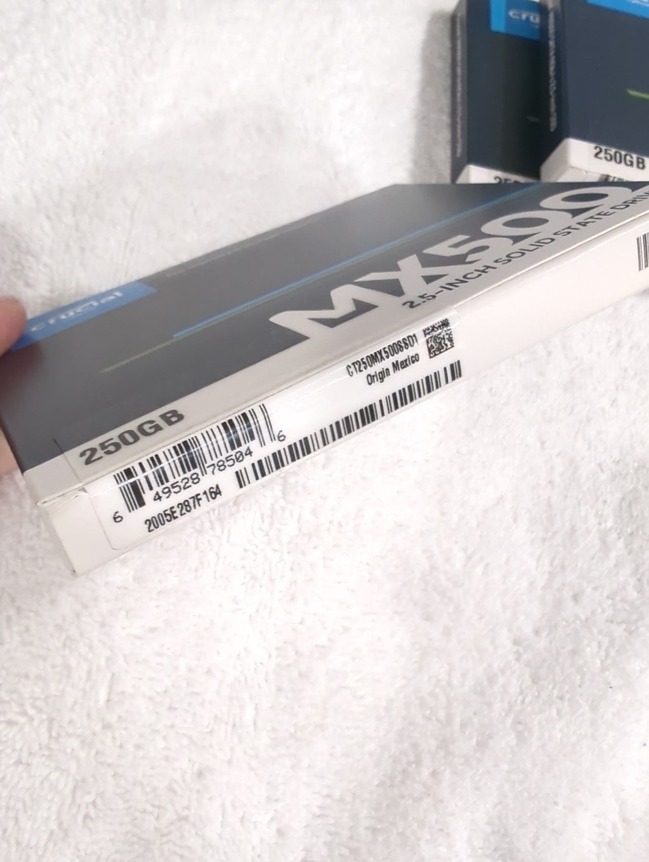Crucial MX500 250GB 3D NAND SATA 2.5-inch Internal SSD