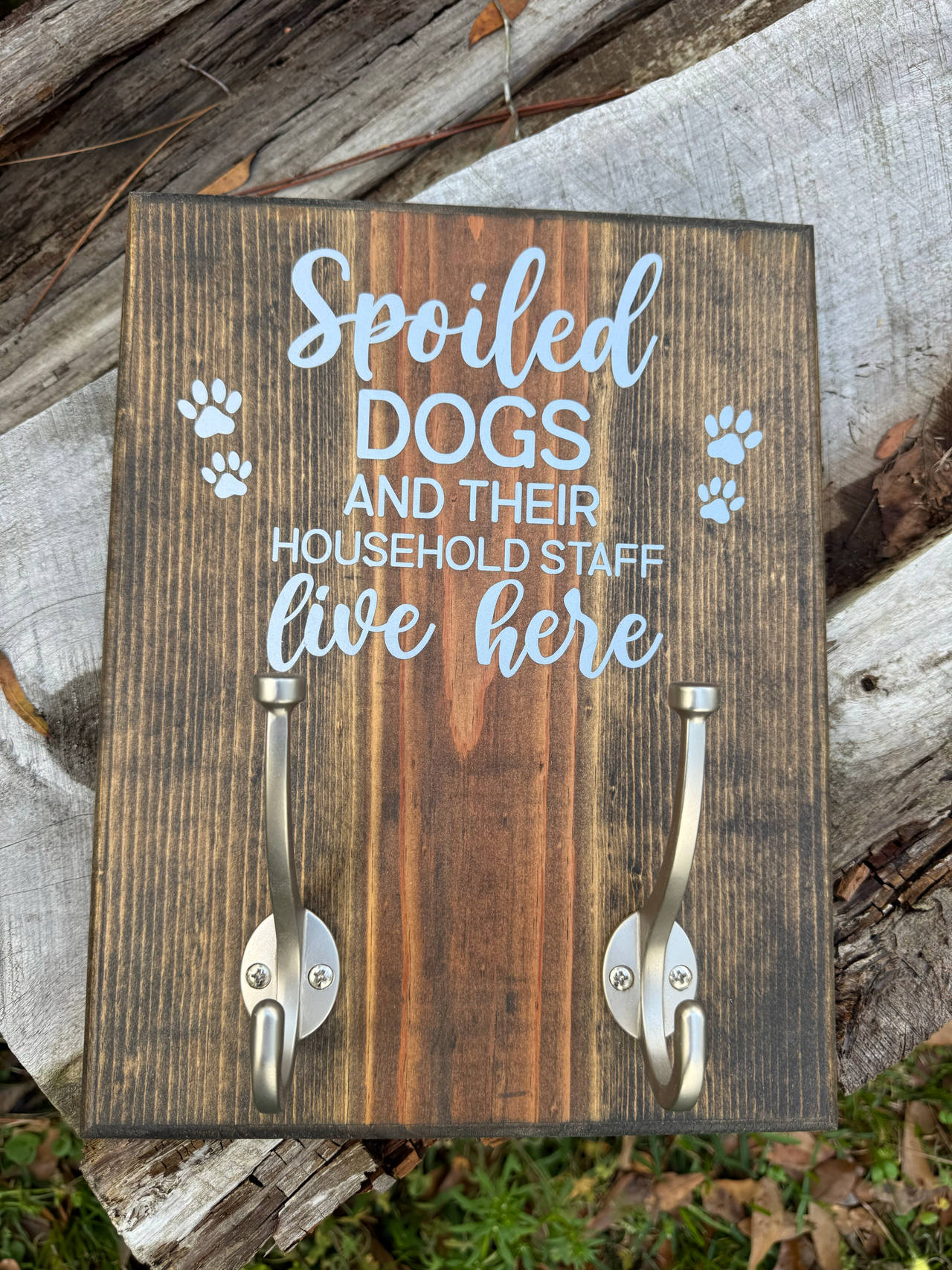 Spoiled Dogs Household Staff Leash Holder