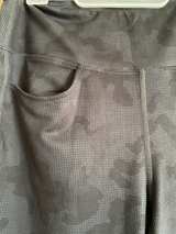 Unbranded Seahorse Logo Workout Pants size medium - Image 3