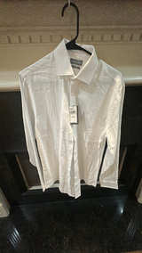 Michael Kors Men's Dress Shirt Size Medium 15 32/33 - Image 1