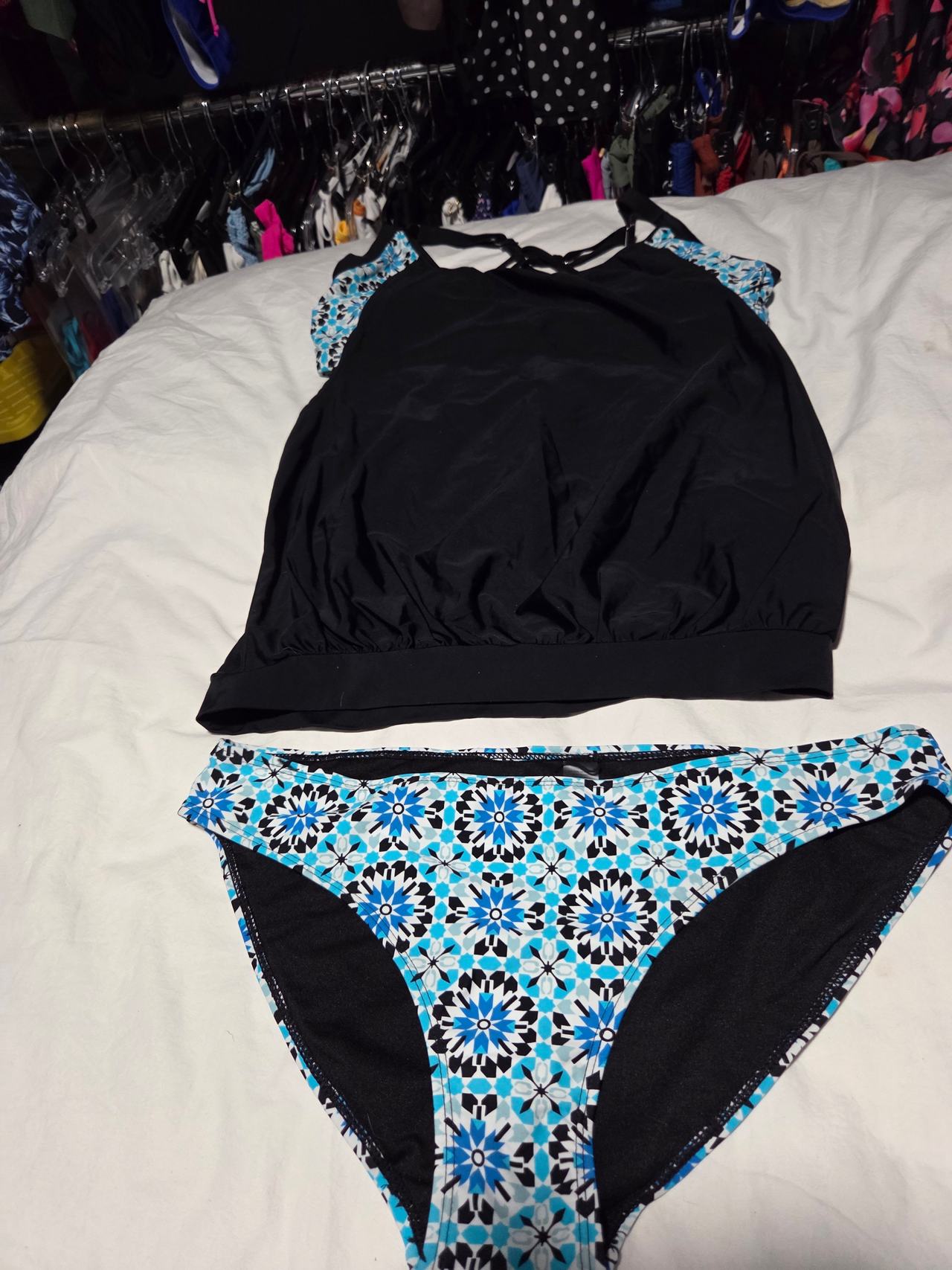 Women's Two-Piece Blouson Tankini Swimsuit Set