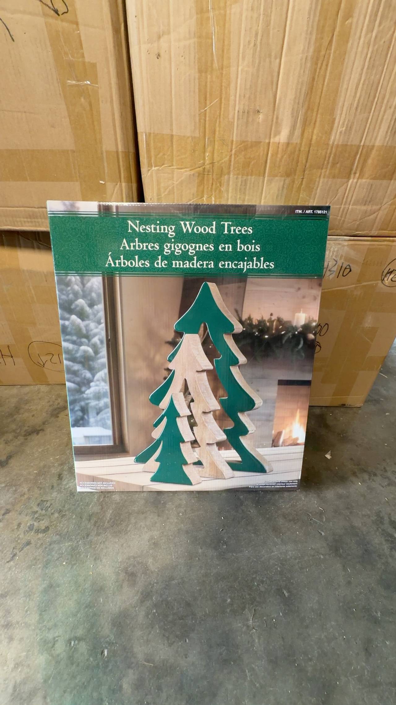 Costco 3-Piece Nesting Wood Christmas Tree Set – Red