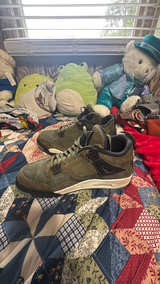 Air Jordan 4 Retro SE 'Craft Olive' - Image 2