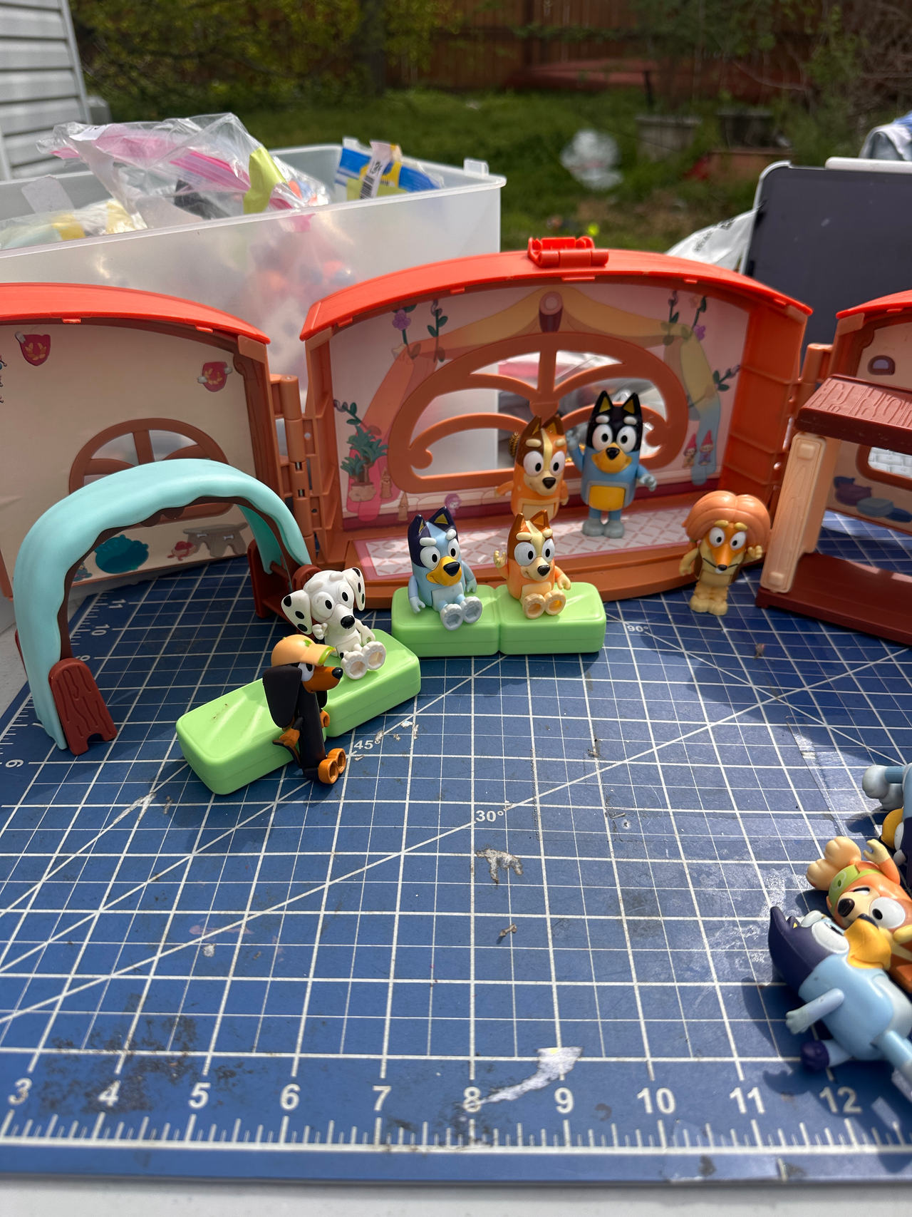 Bluey Calypso's School Playset with Figures and Accessories