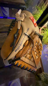 Rawlings Gold Glove Series Baseball Glove - Image 3