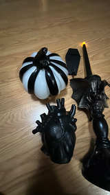 Black Gothic Bat Candle Holder Resin includes pumpkin, candle and heart vase. - Image 2