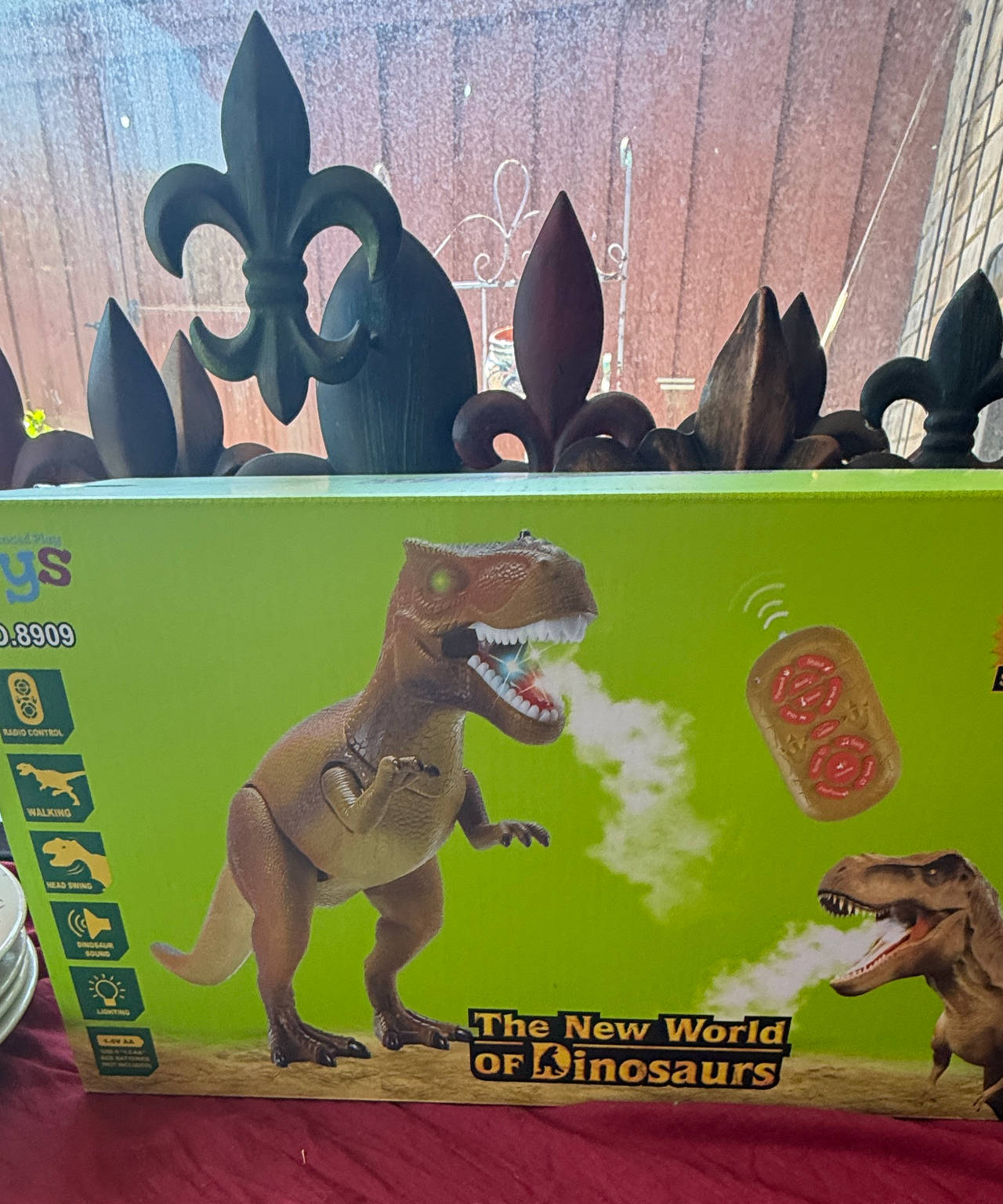 The New World of Dinosaurs Remote Control Walking T-Rex