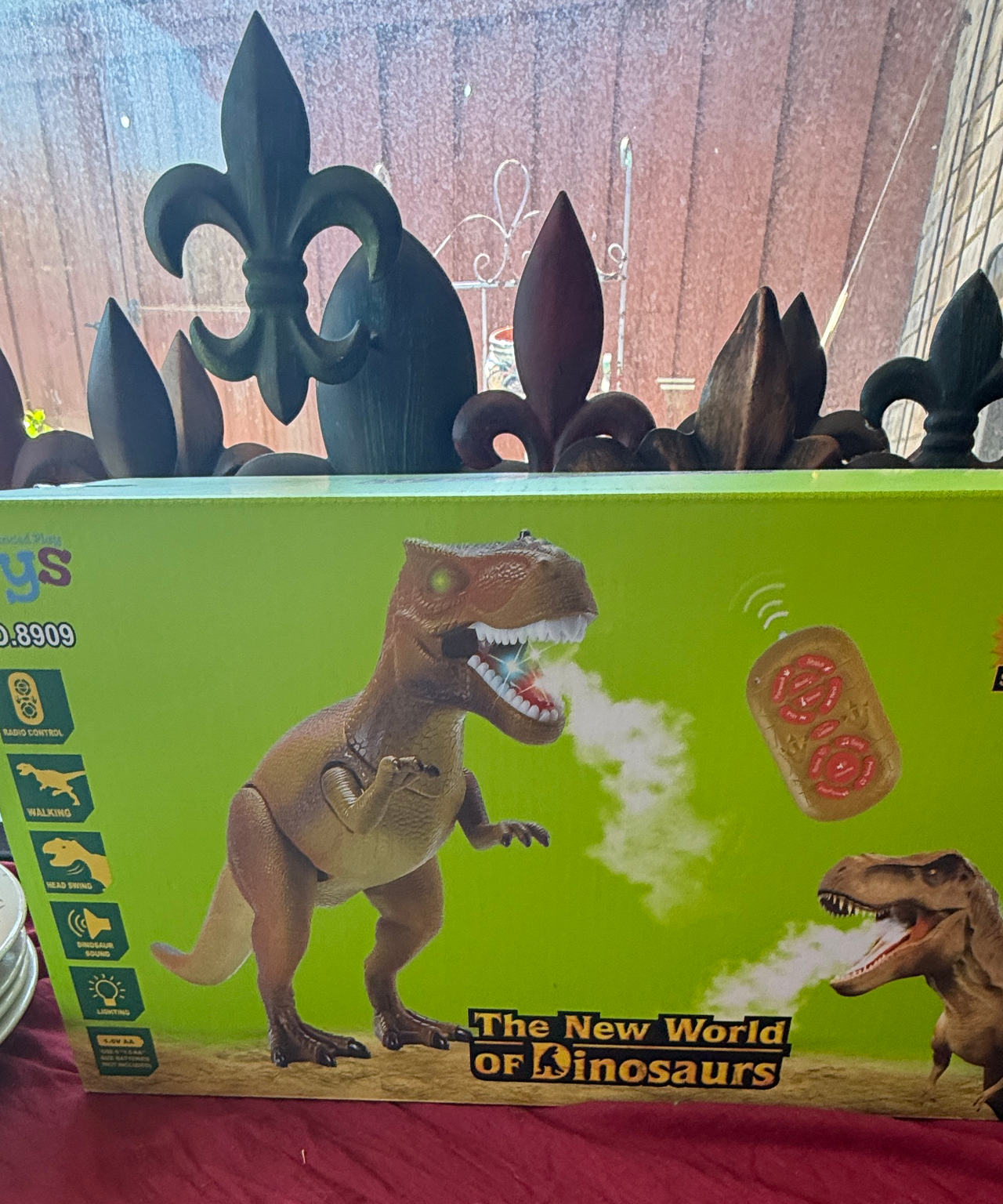 The New World of Dinosaurs Remote Control Walking T-Rex