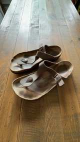 Birkenstock Gizeh Sandal Brown Leather Women's Size 40 - Image 1