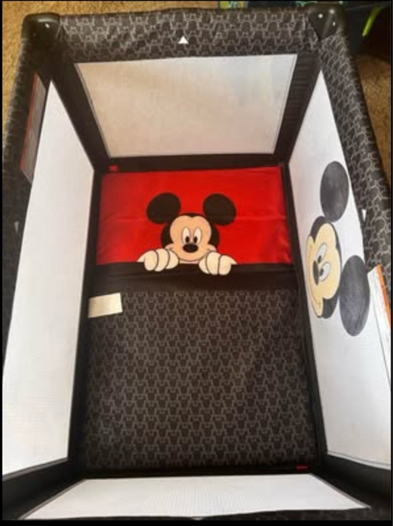 Disney Baby 3D Ultra Play Yard Mickey Mouse